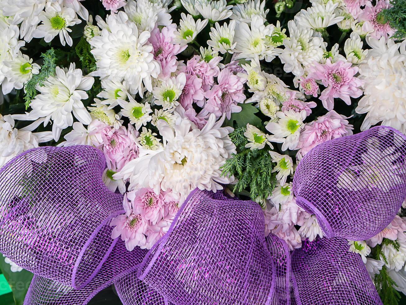 Flower arrangement with chrysanthemum photo