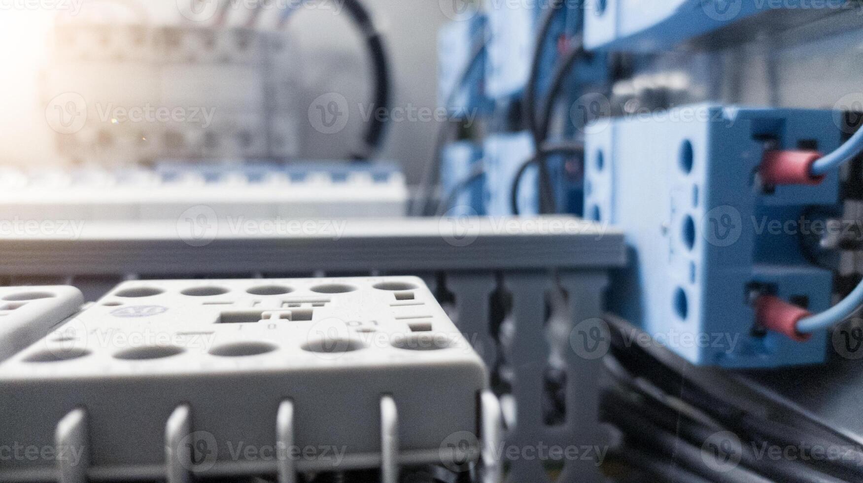 Installation circuit of a Electrical Relay control heater on the machine control. photo