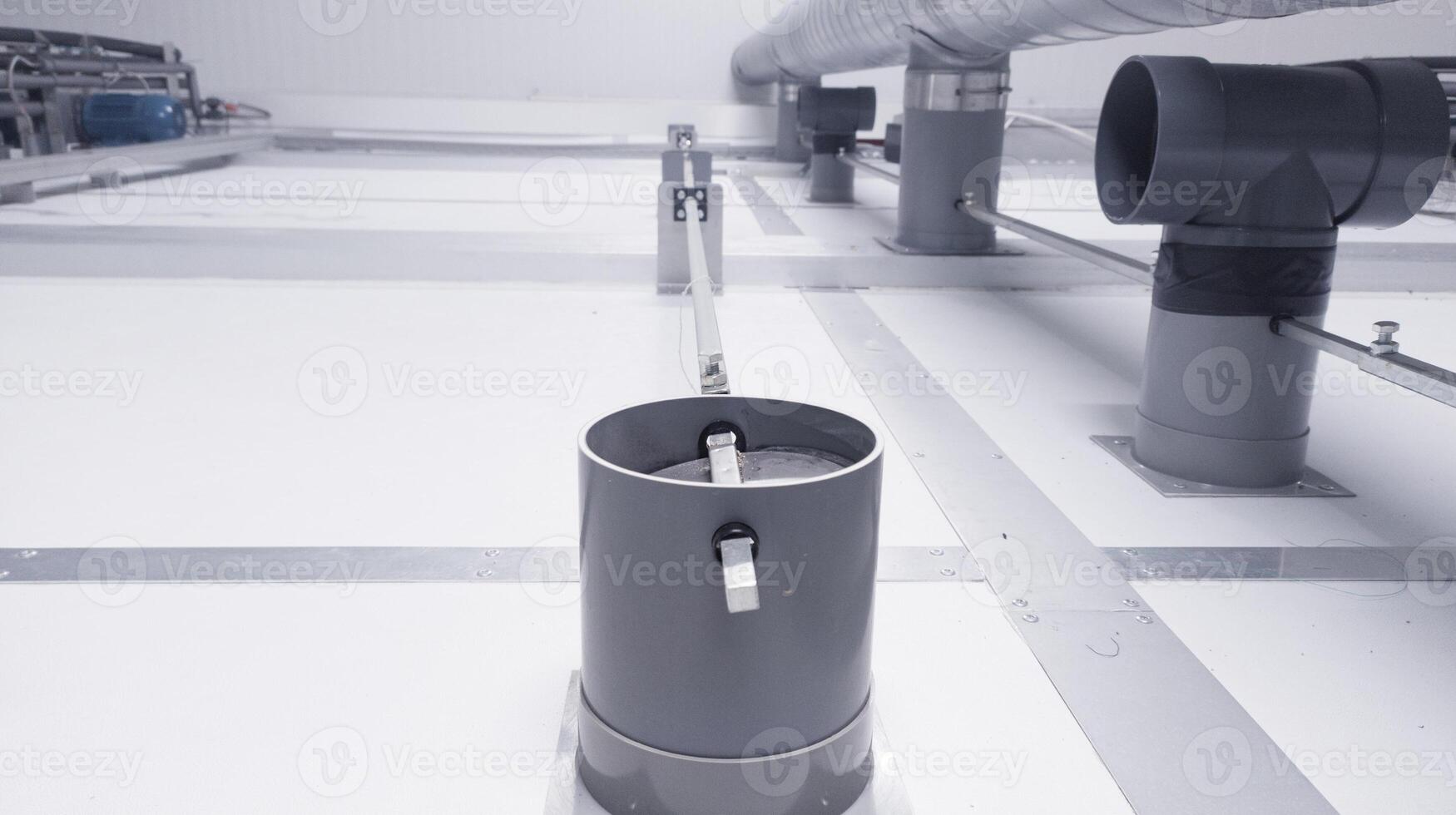 Automatic damper valve controlled by the machine. photo