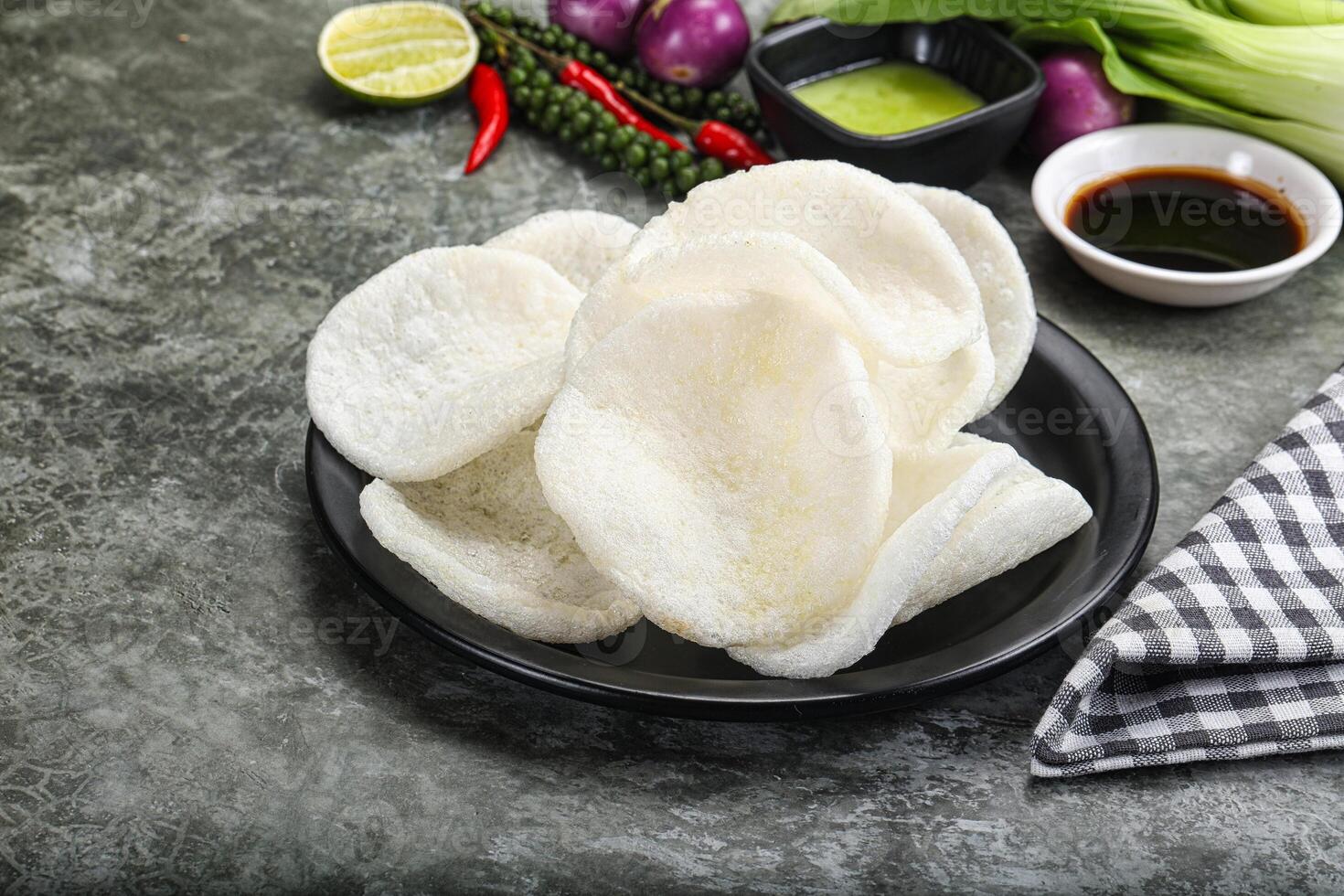 Vietnamese starter appetizer Crab chips 39192685 Stock Photo at Vecteezy