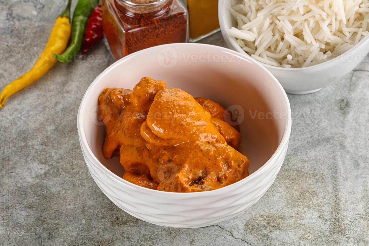 Indian cuisine - chicken butter masala photo