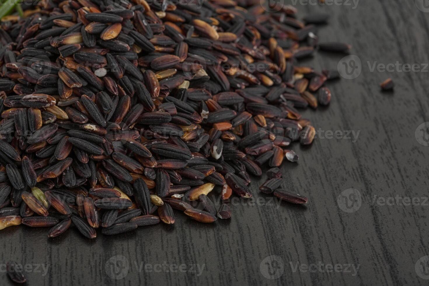 Raw wild rice photo
