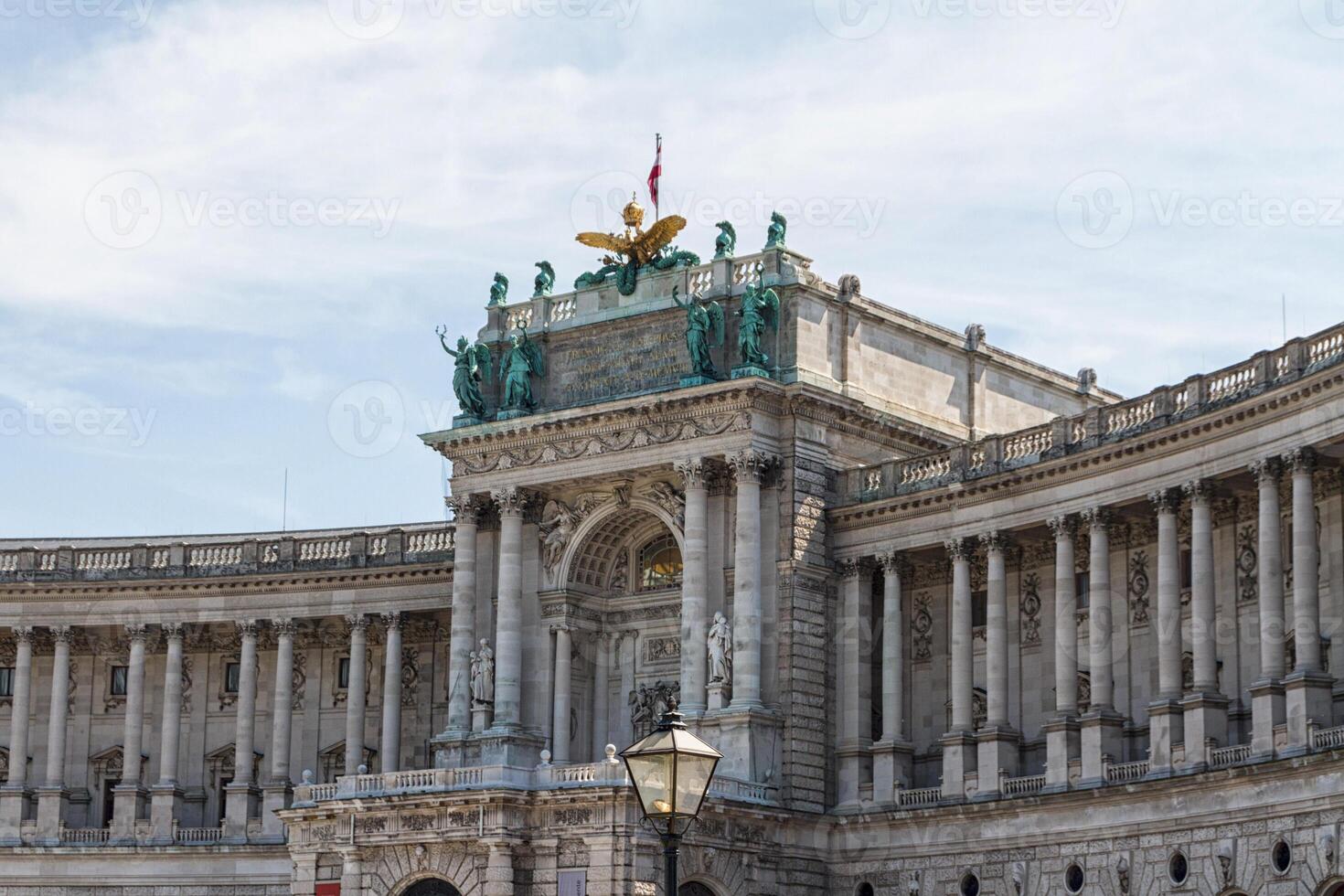 Heldenplatz en el complejo de Hofburg, Viena, Austria foto