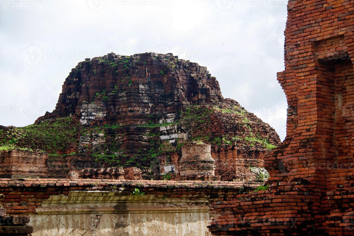 Pagoda at Wat Chaiwattanaram Temple, Ayutthaya, Thailand photo