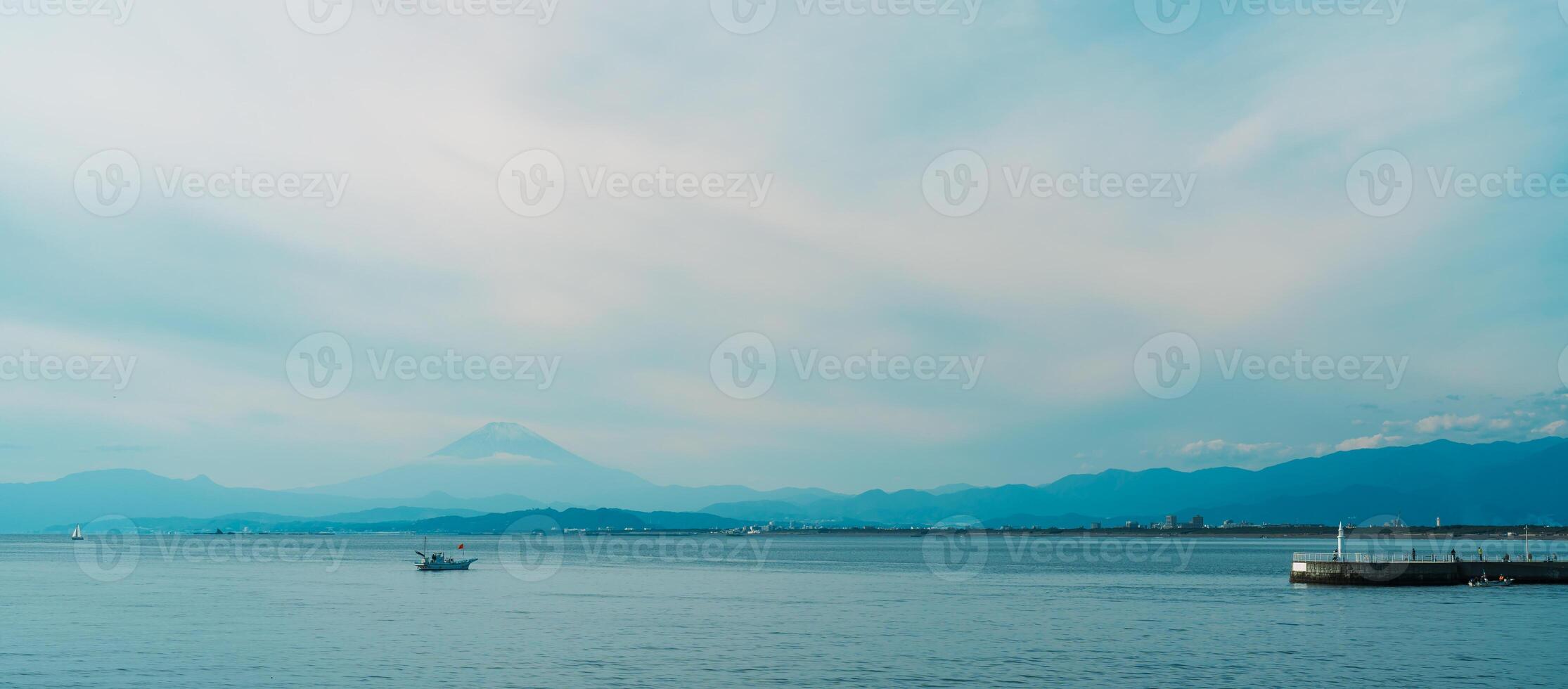 Japanese Sea Stock Photos Images And Backgrounds For Free Download japanese-sea-stock-photos-images-and-backgrounds-for-free-download