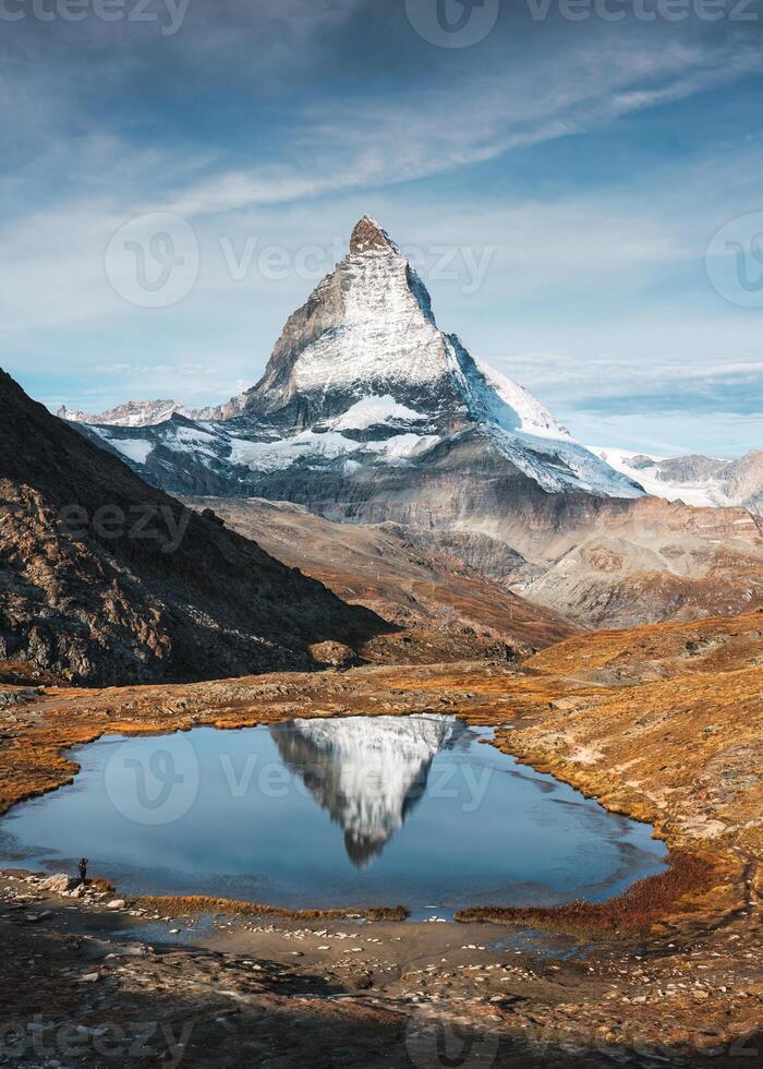 riffelsee lago y materia montaña reflexión a Suiza foto