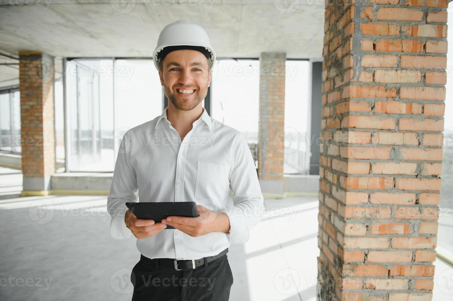 retrato de un hermoso ingeniero. foto