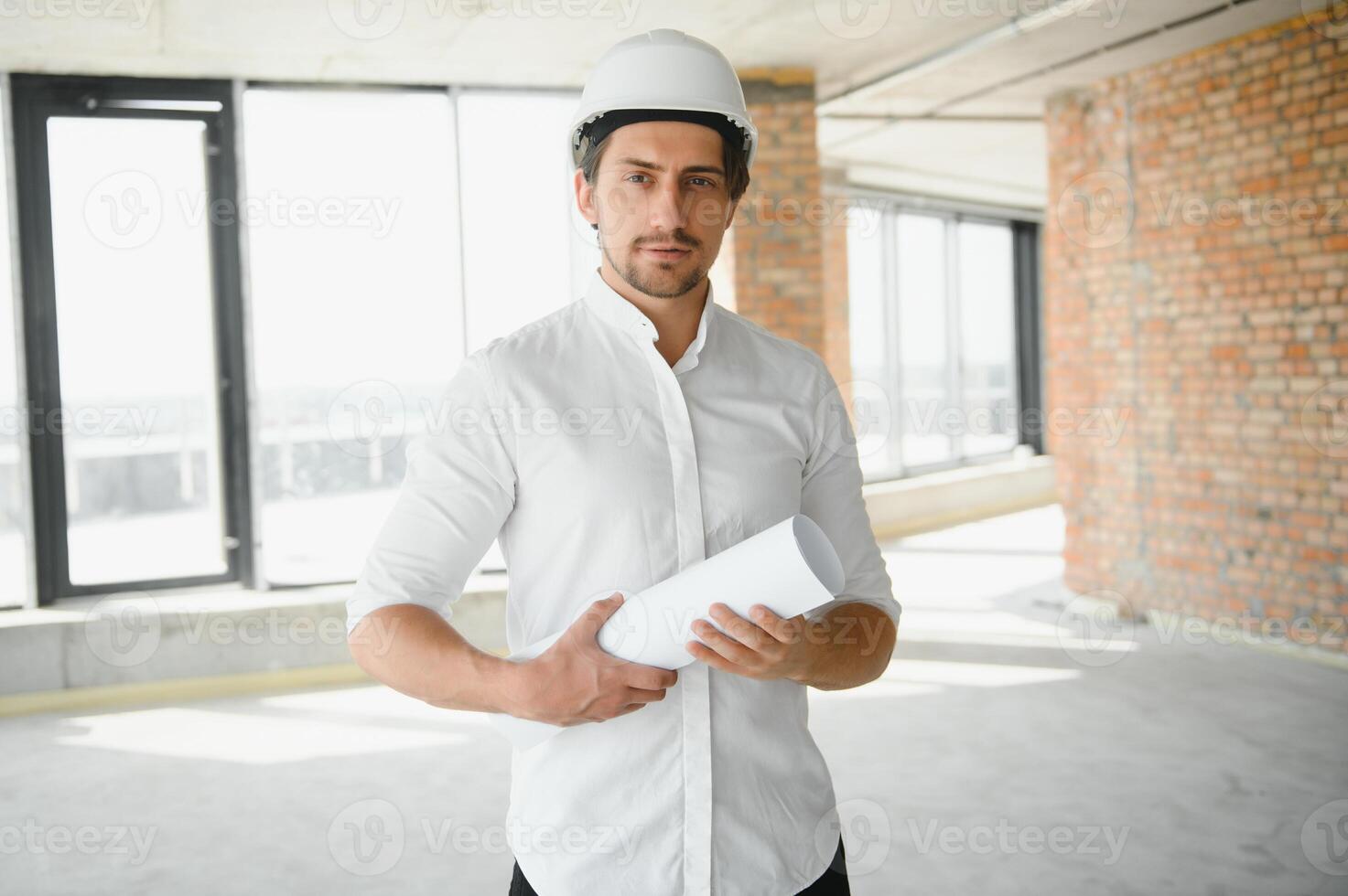 retrato de un hermoso ingeniero. foto