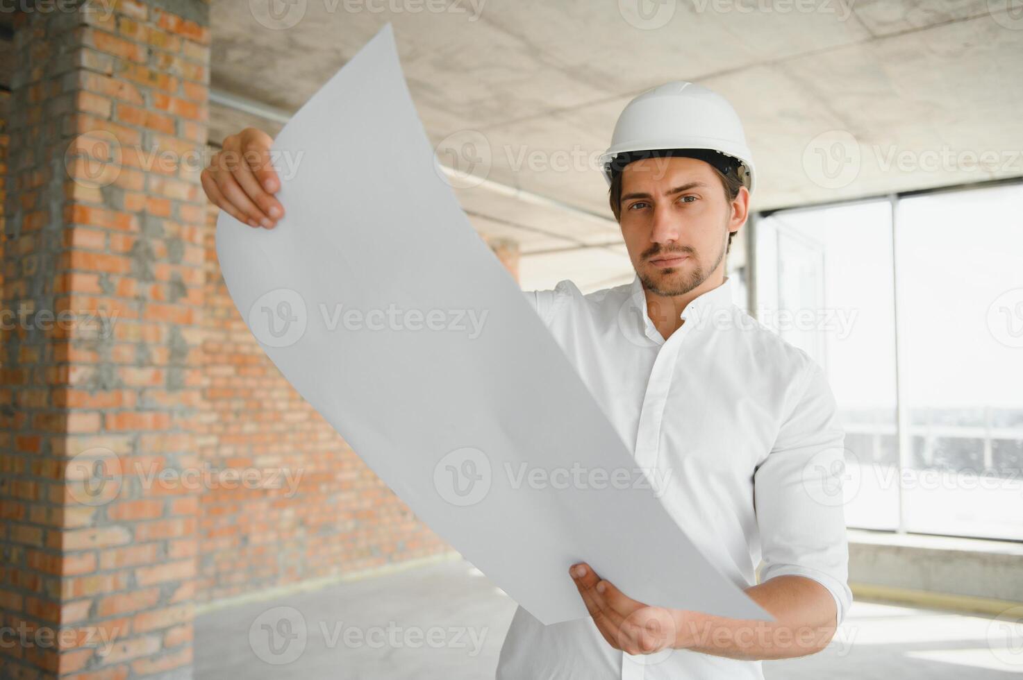 retrato de un hermoso ingeniero. foto