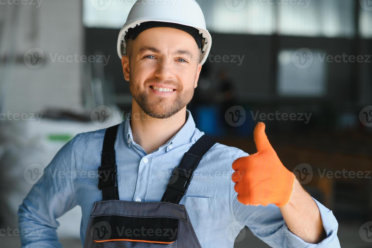 Factory worker. Man working on the production line. photo