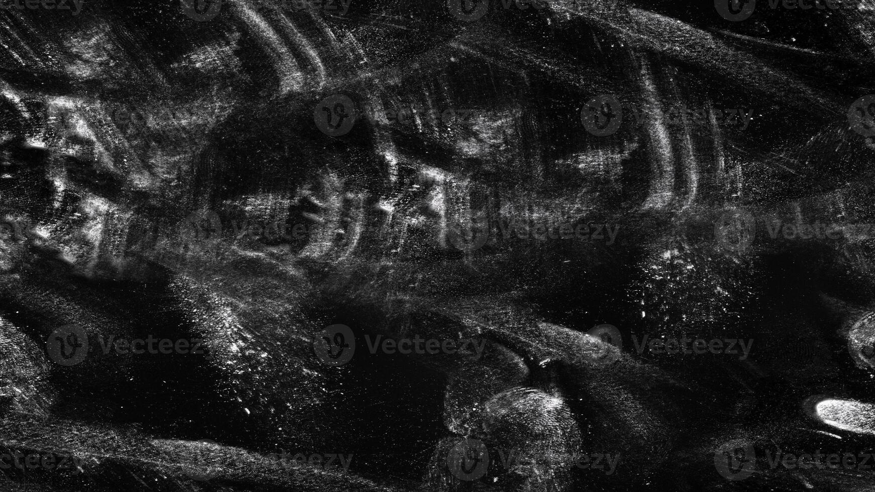 Half Tone Splash. Exploding Gunmetal Elements. Retro Smoky Gradient. White and Black Halftone Splash. Silver Celebration Background. Slate Stain. Gleaming Charcoal Stain. photo
