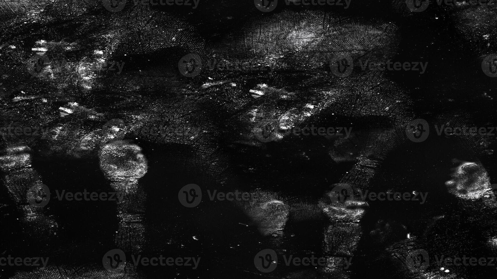 Half Tone Splash. Exploding Gunmetal Elements. Retro Smoky Gradient. White and Black Halftone Splash. Silver Celebration Background. Slate Stain. Gleaming Charcoal Stain. photo
