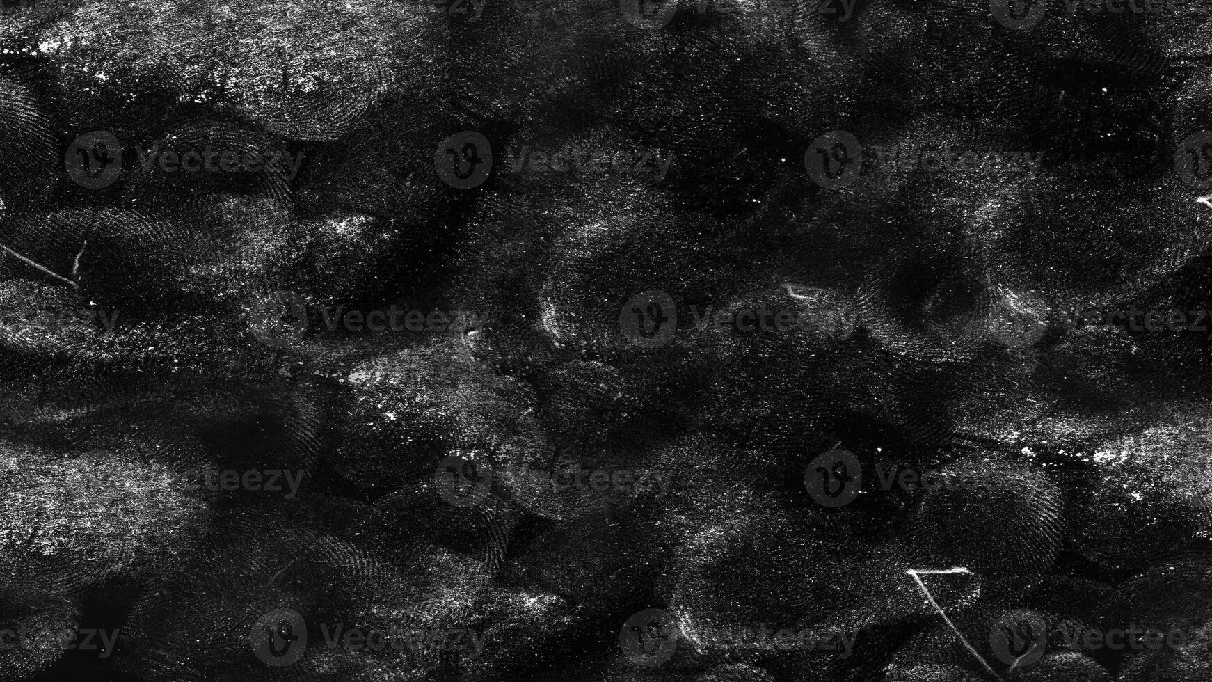 Half Tone Splash. Exploding Gunmetal Elements. Retro Smoky Gradient. White and Black Halftone Splash. Silver Celebration Background. Slate Stain. Gleaming Charcoal Stain. photo