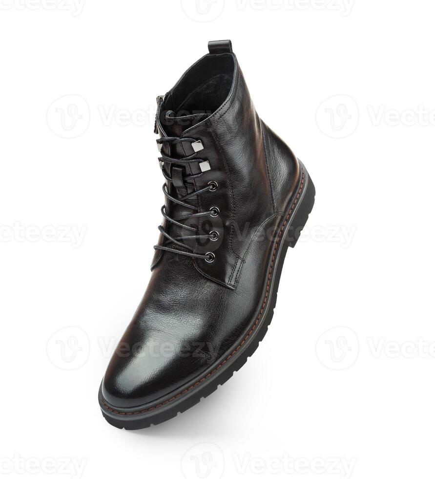 negro botas cuero para hombres aislado en blanco antecedentes foto