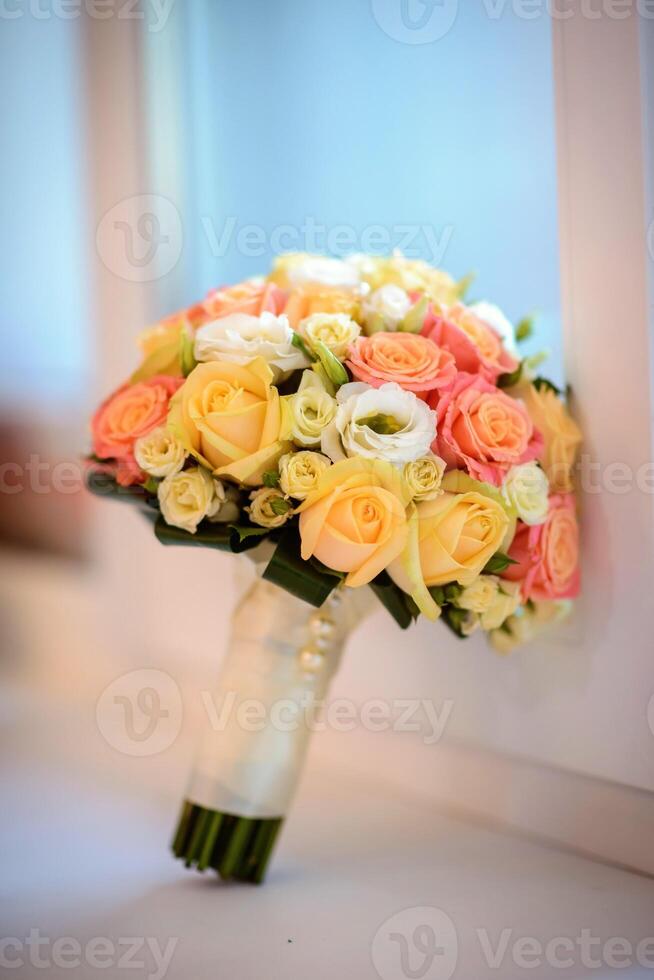 beautiful modern wedding bouquet photo