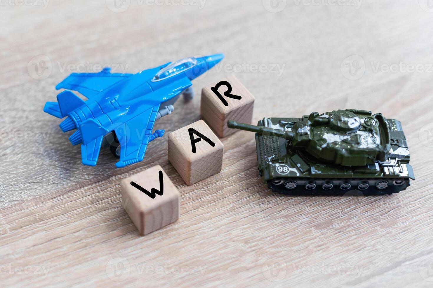 tanque en dólar Billetes el concepto de guerra costos, militar gasto, económico crisis foto