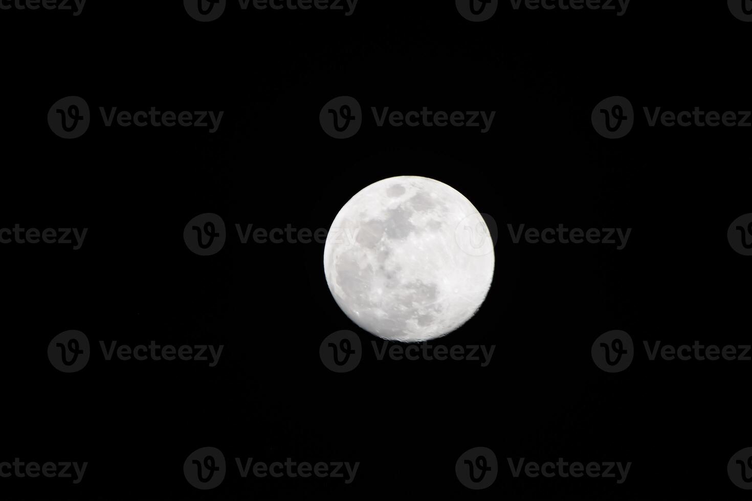 Full moon in the dark sky during night time, Great super moon in sky photo