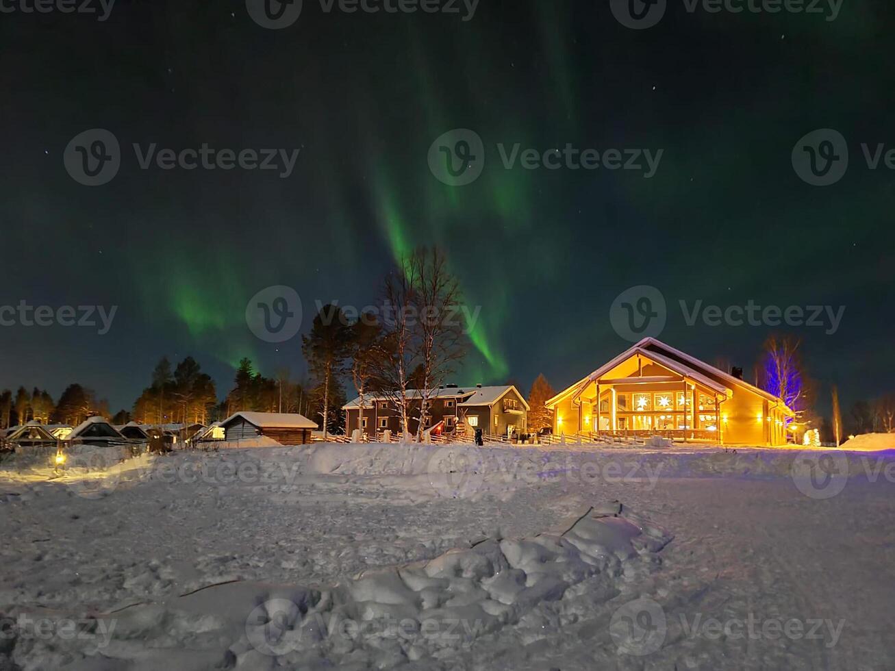 el Aurora aburrir luces arriba el cielo terminado un casa foto