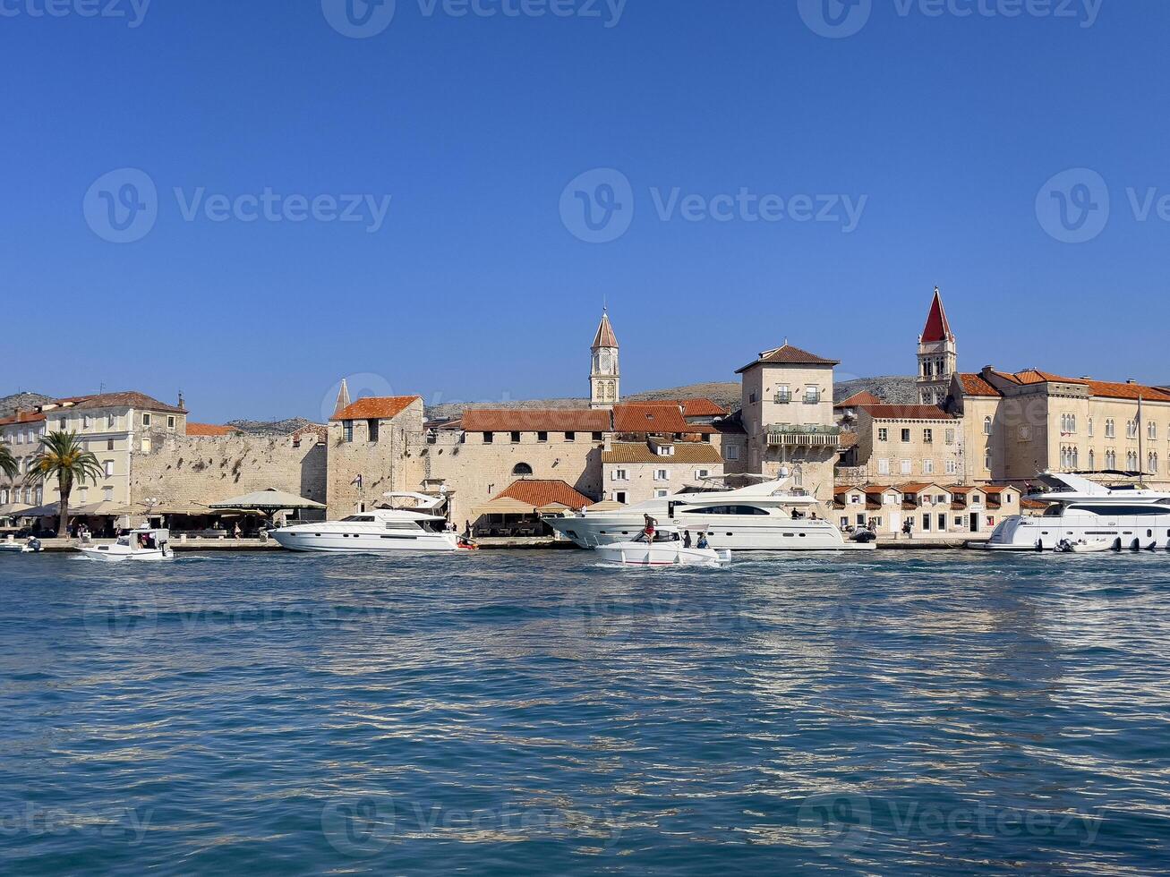 a clear blue sky photo