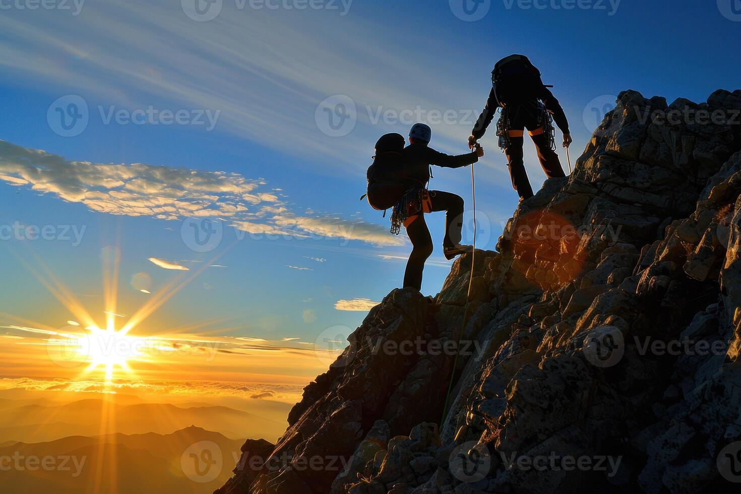 ai generado escaladores silueta en contra puesta de sol en Oceano acantilado. dos rock escaladores, silueta por el ajuste sol, escala un escarpado acantilado con vista a el océano. foto