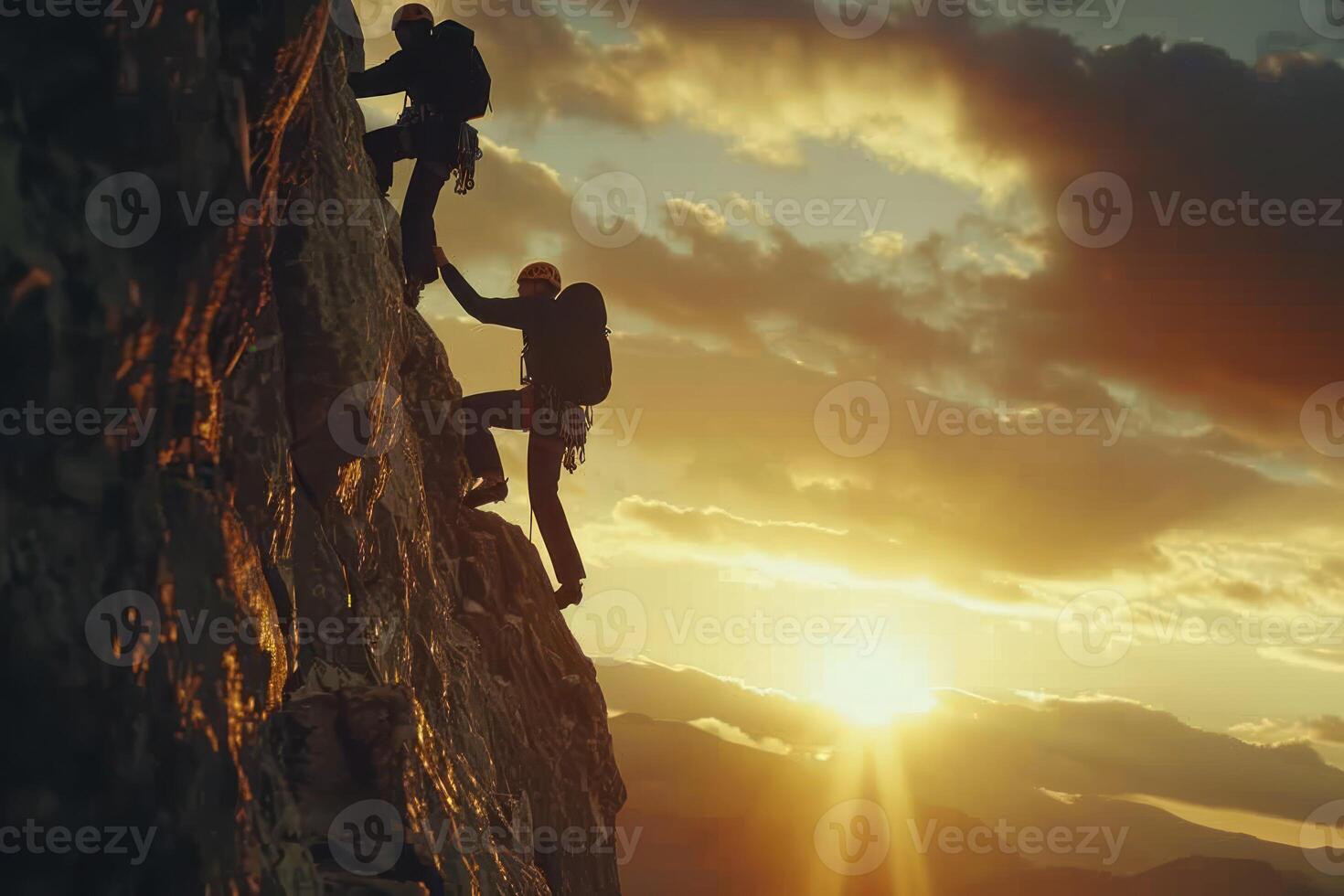 ai generado escaladores silueta en contra puesta de sol en Oceano acantilado. dos rock escaladores, silueta por el ajuste sol, escala un escarpado acantilado con vista a el océano. foto