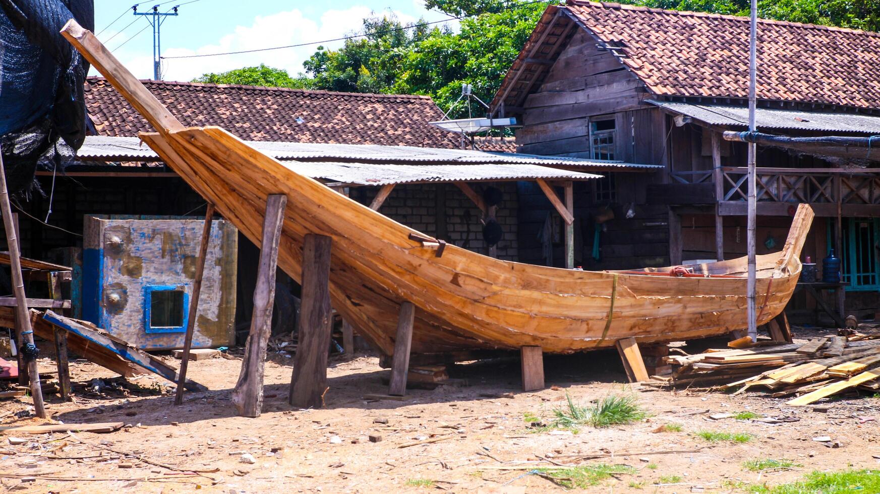 construcción de medio tamaño pescar barcos foto