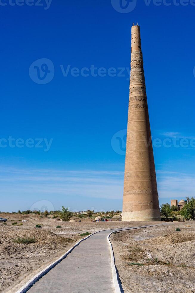 timur qutlugh alminar en kunya-urgench, Turkmenistán foto