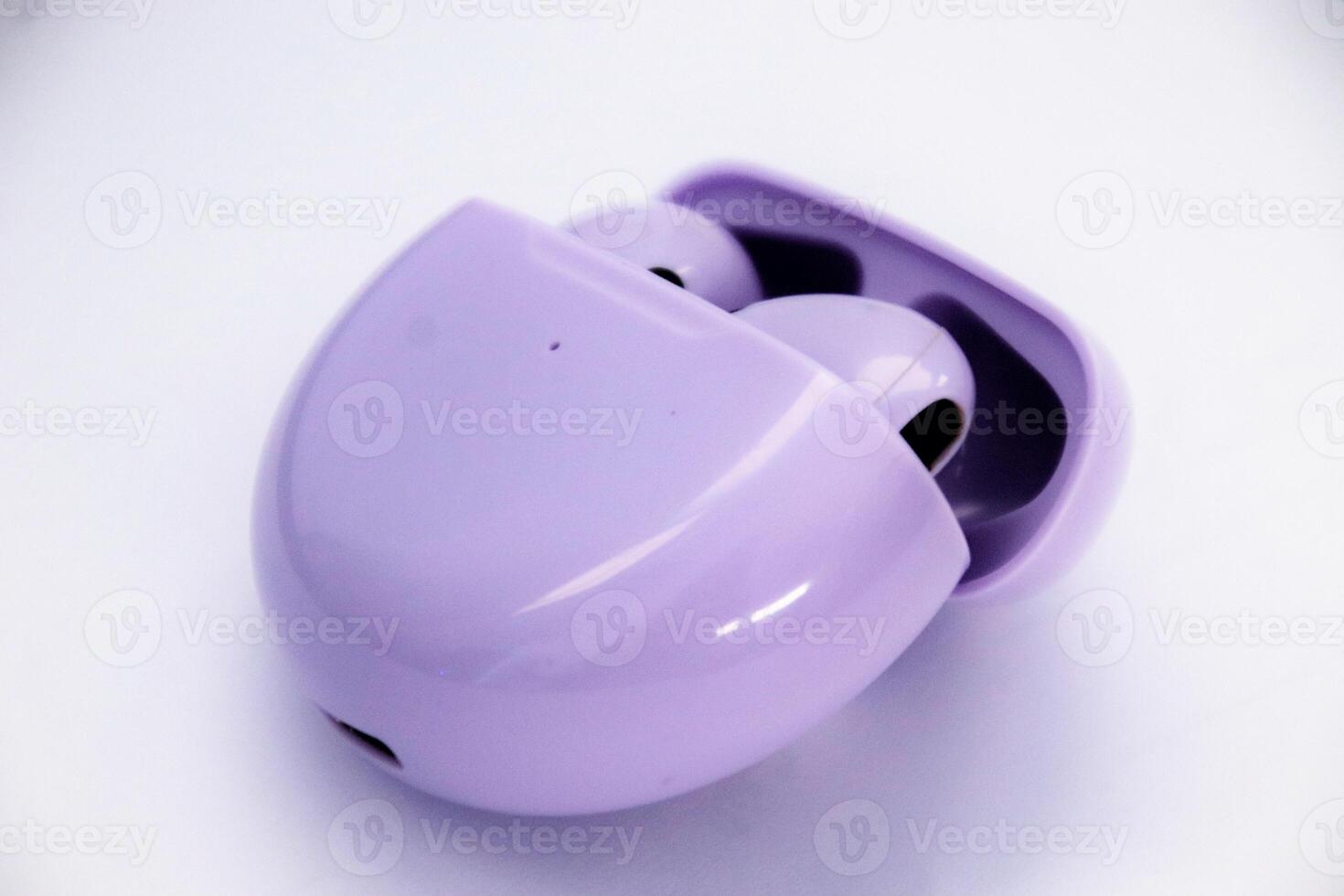 earphone with blueooth photo