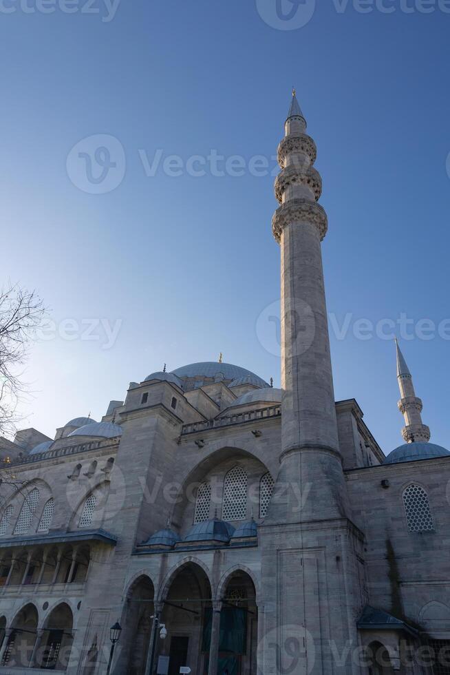 suleymaniye mezquita vista. Ramadán o islámico concepto vertical foto