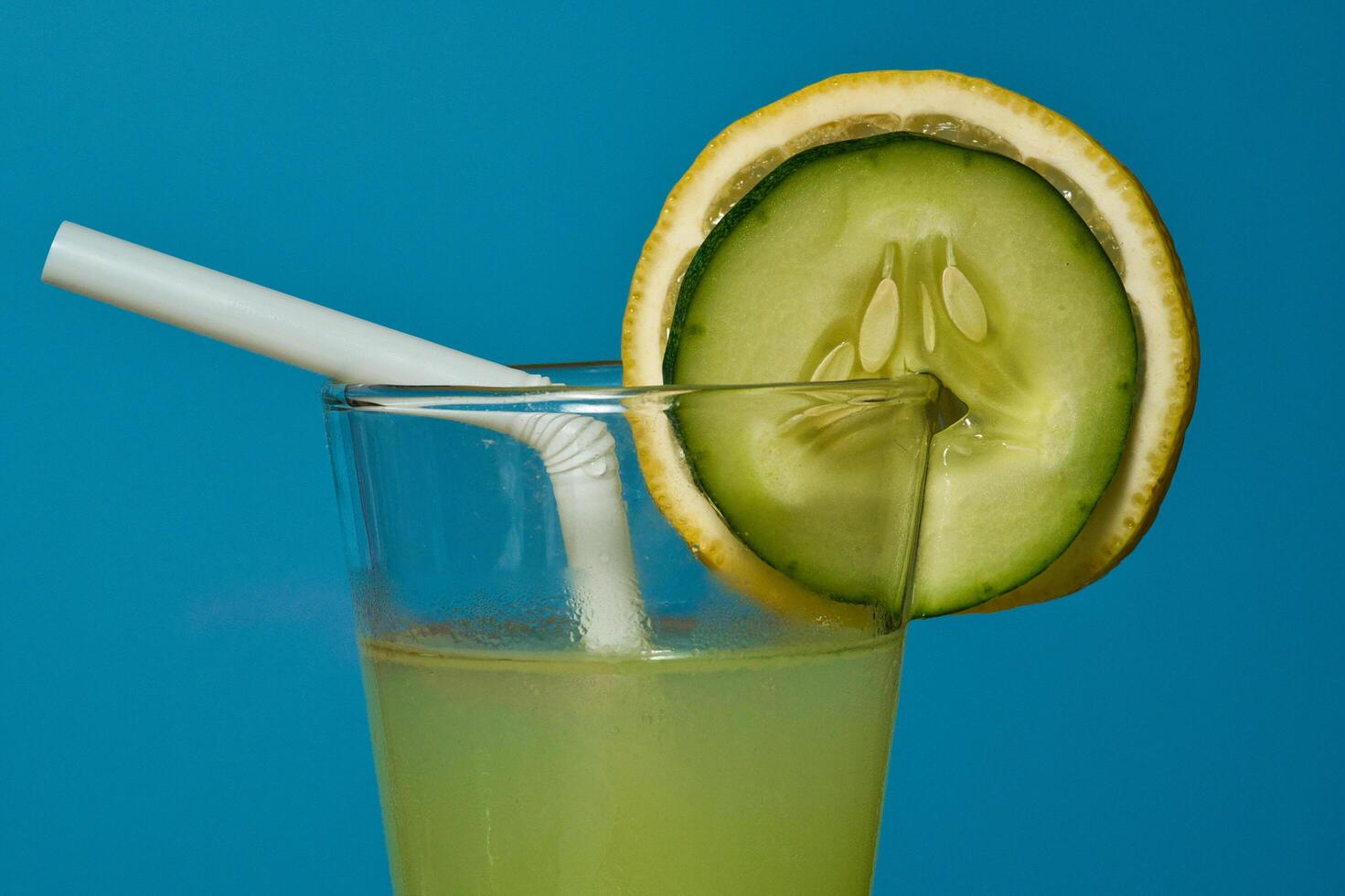 lemon cucumber juice photo