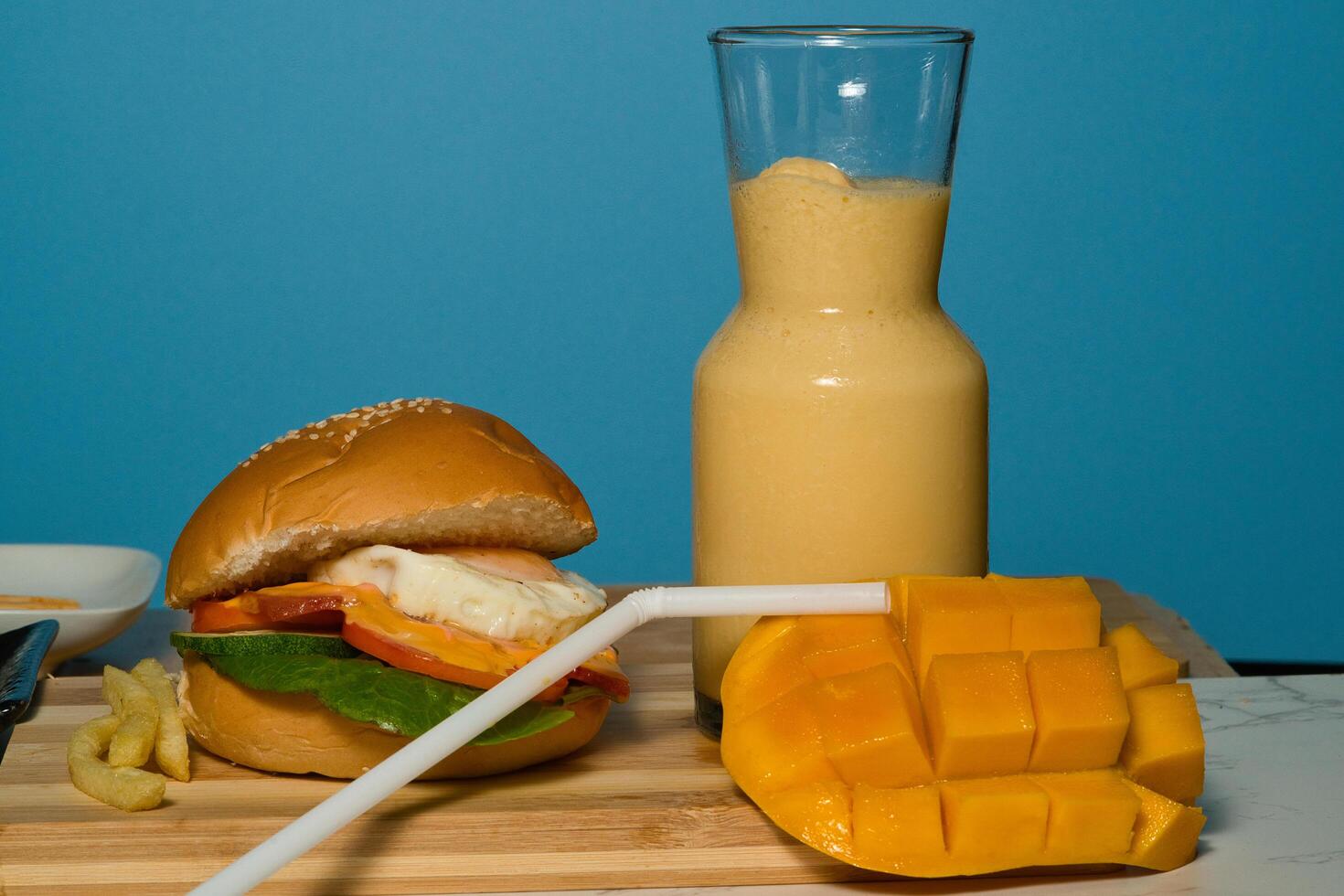 mango shake and sandwich photo