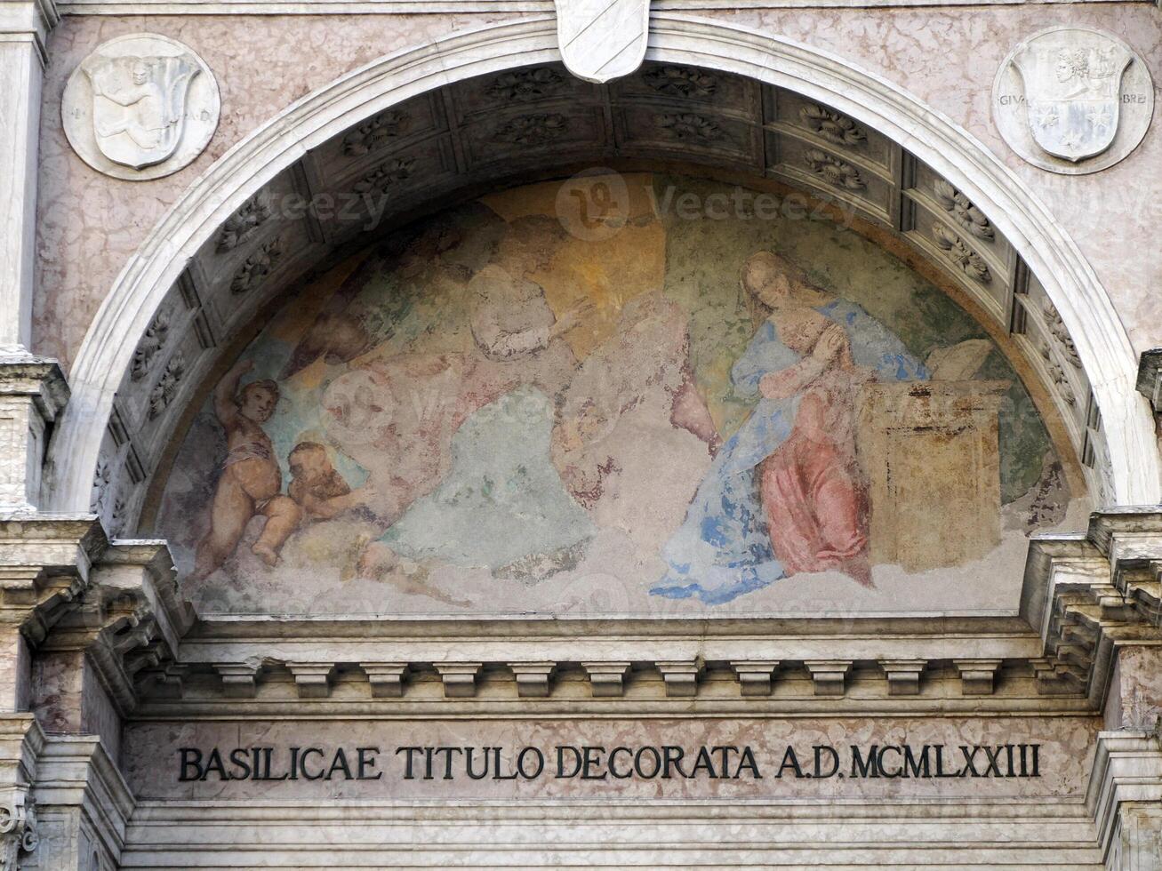 Iglesia de Papa Noel maria mayor, trento, Italia foto