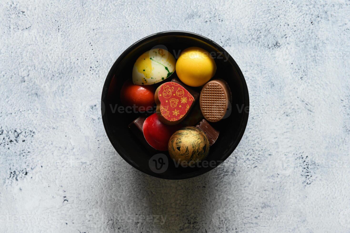 Small bowl with delicious homemade chocolate in it photo