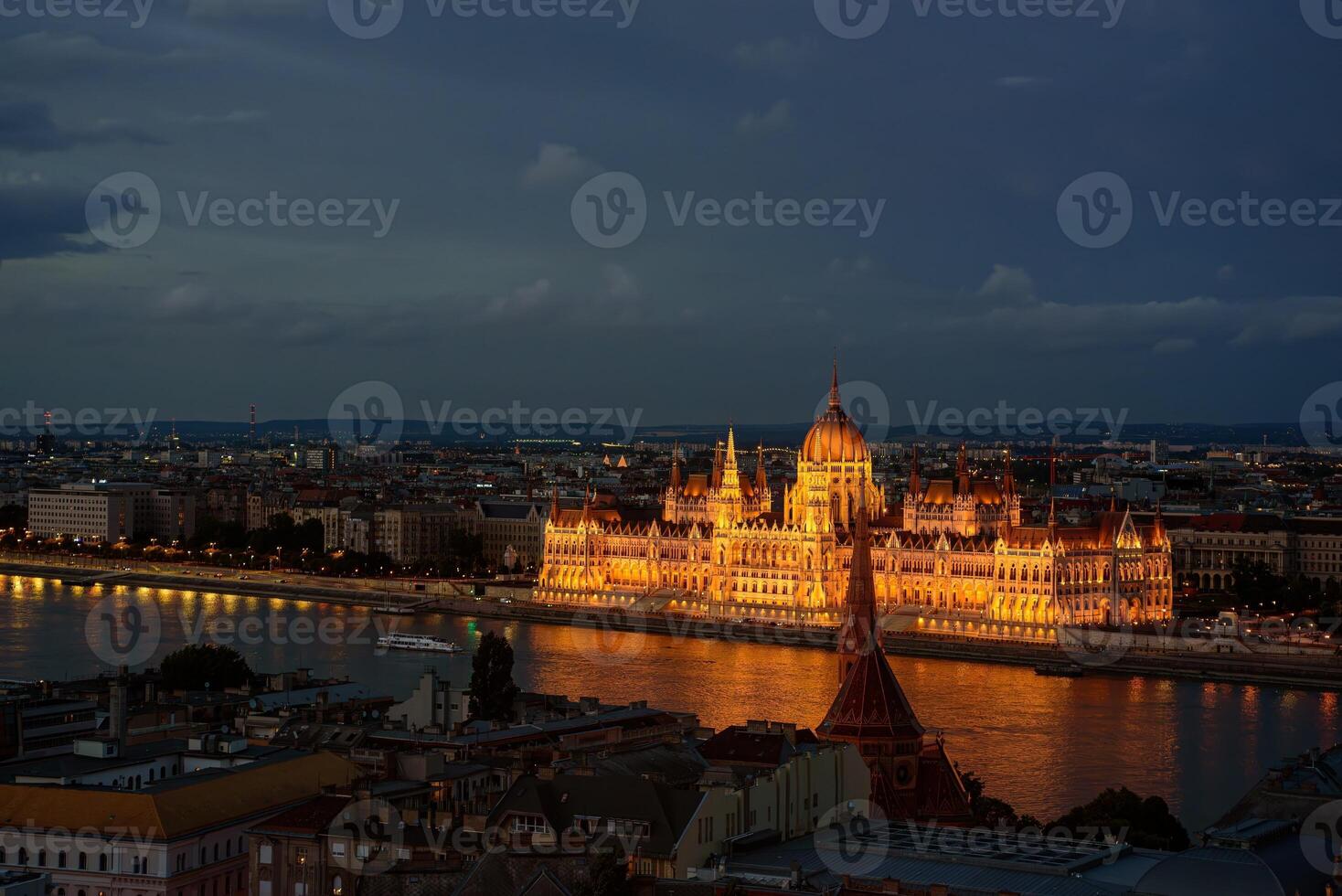 Budapest noche ciudad foto