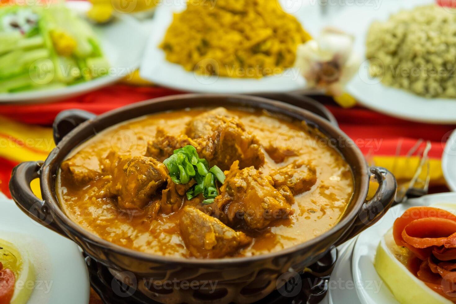 saborear el Exquisito Cordero o carne de vaca curry rendang, Listo a ser disfruté en eid al adha, capturar el esencia de celebracion en un Perfecto foto, exhibiendo culinario maestría y festivo indulgencia foto