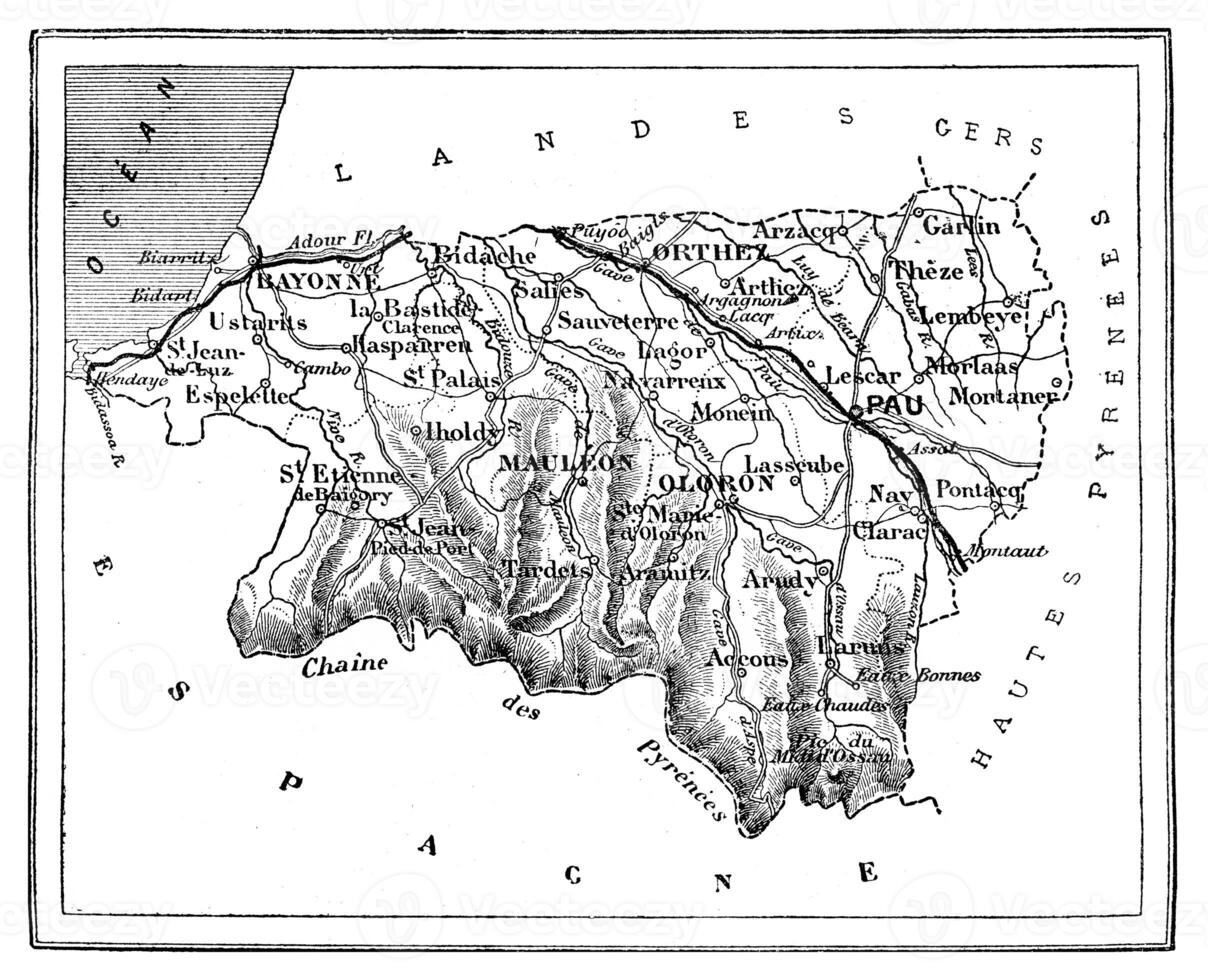 mapa de el Departamento de inferior Pirineos, Clásico grabado. foto