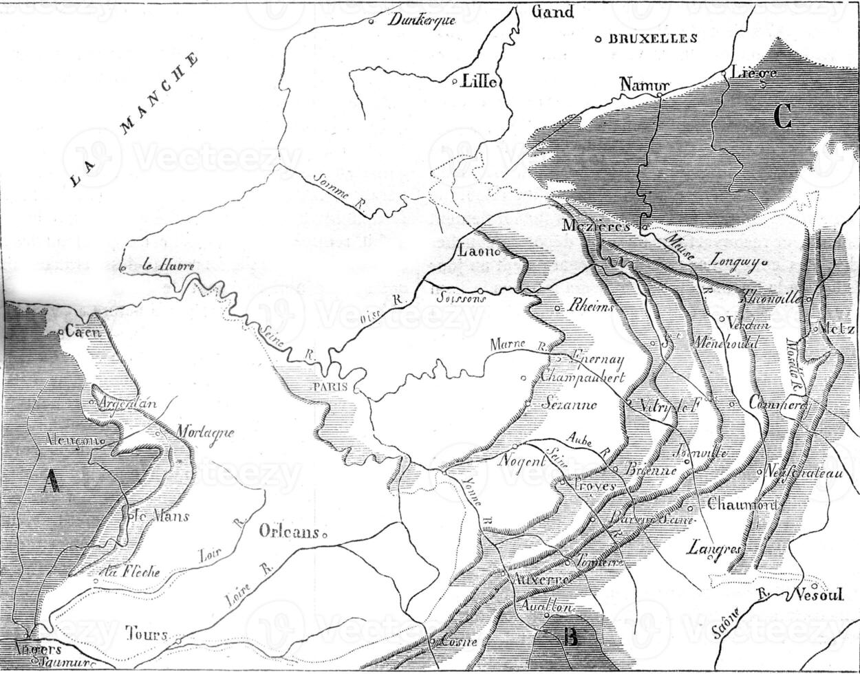 Map and section of the Paris Basin, vintage engraving. photo