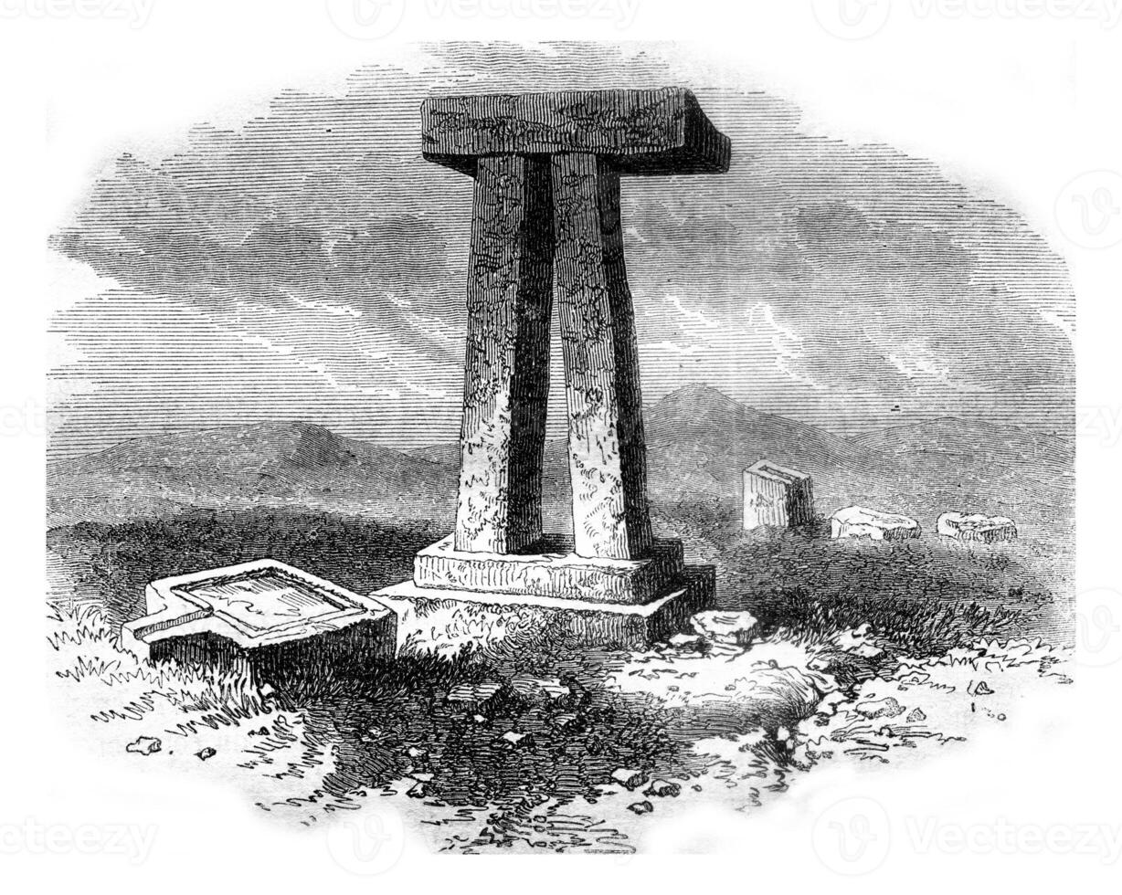 Monument in the desert, near Djebel-Gharyan, vintage engraving. photo