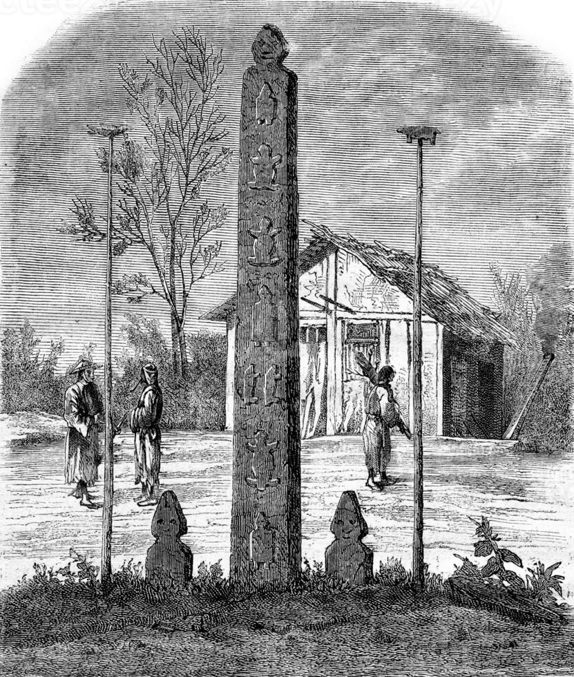 Hieroglyphic column, idols and winter home of Gholds, vintage engraving. photo
