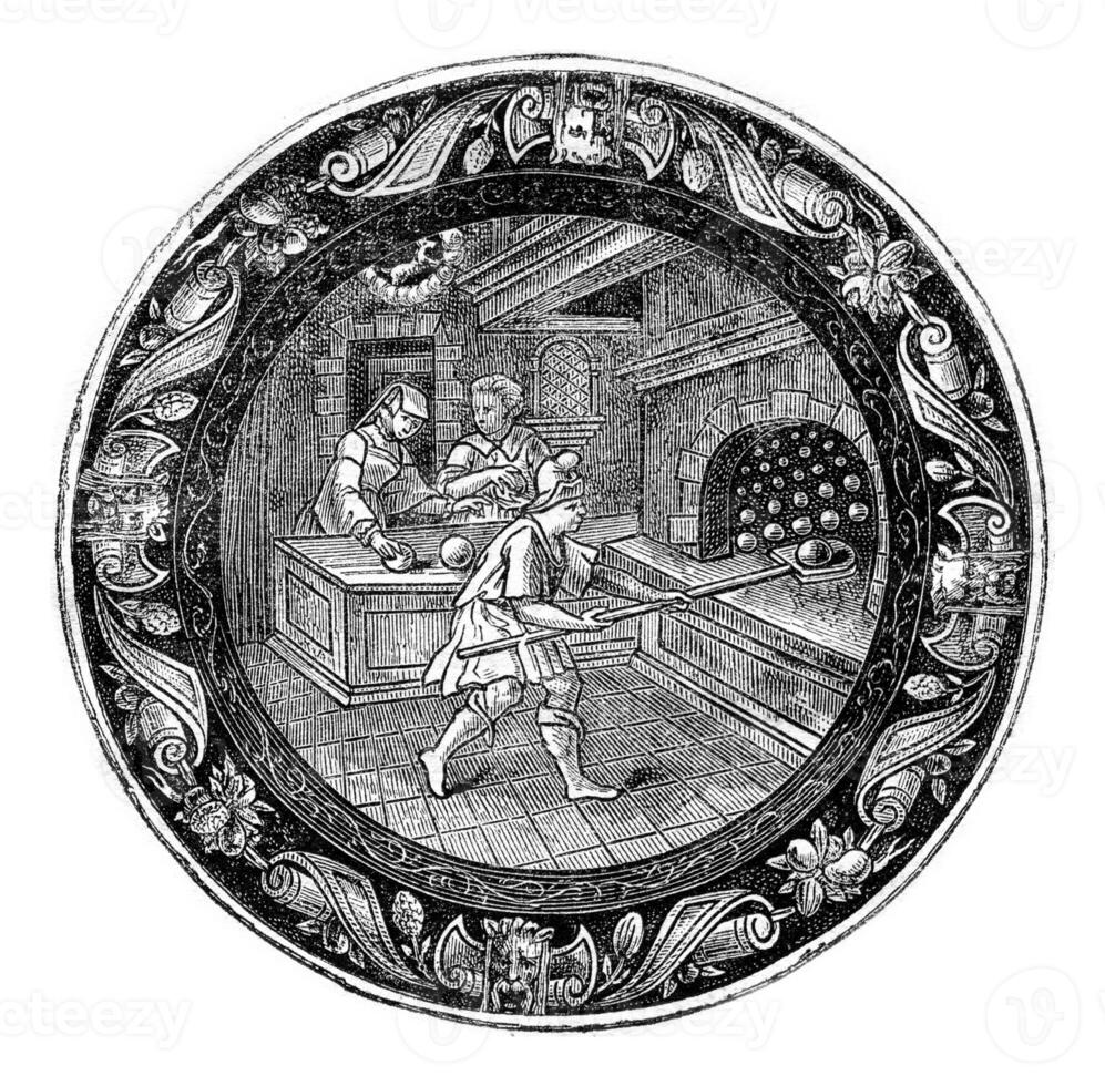 Plate design, December. photo