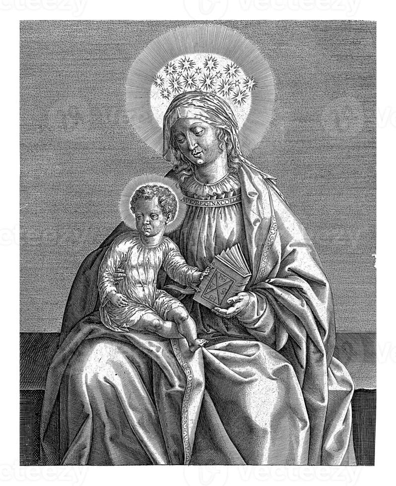 Mary with the Christ Child, Antonie Wierix II, 1563 - 1586 photo