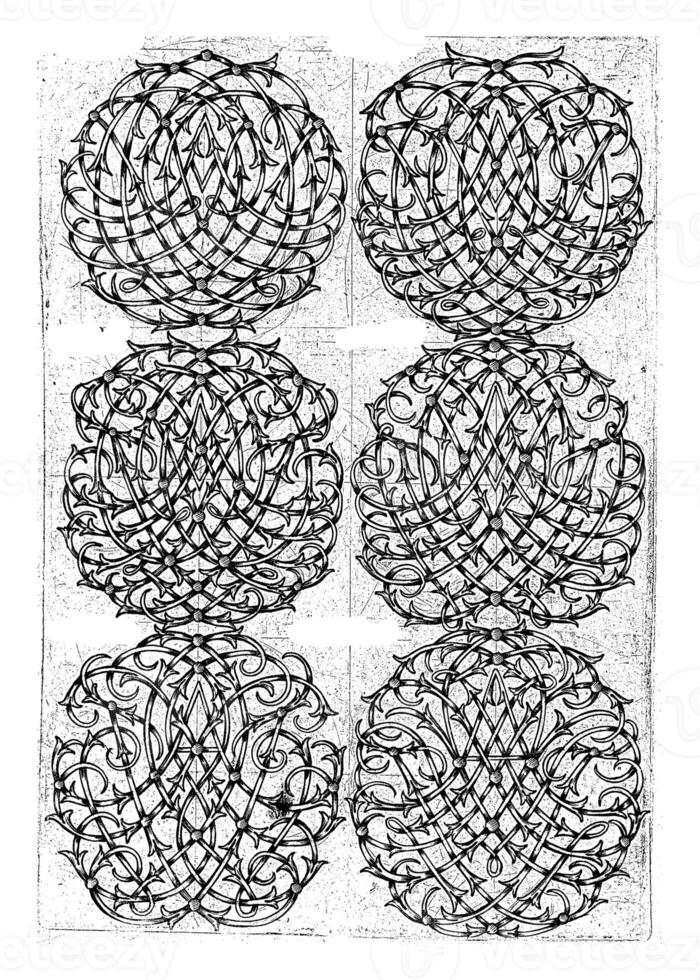 Six Large Monograms AOPQR-ATVXYZ , Daniel de Lafeuille, c. 1690 - c. 1691 photo