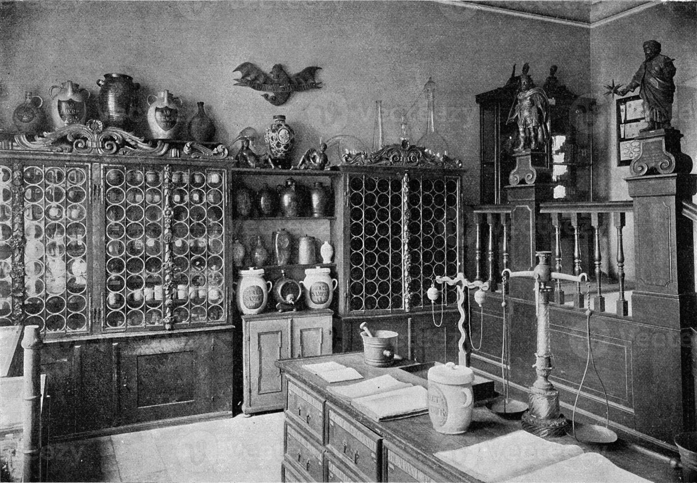 suministro habitación de un antiguo farmacia a el germánico nacional museo de Núremberg, Clásico grabado. foto