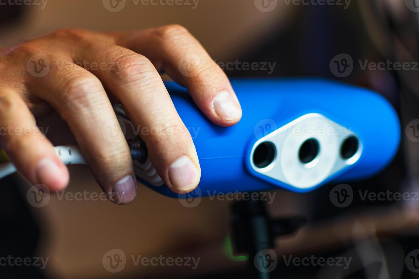 3d scanner to capture three dimensional objects in detail for 3d printing photo