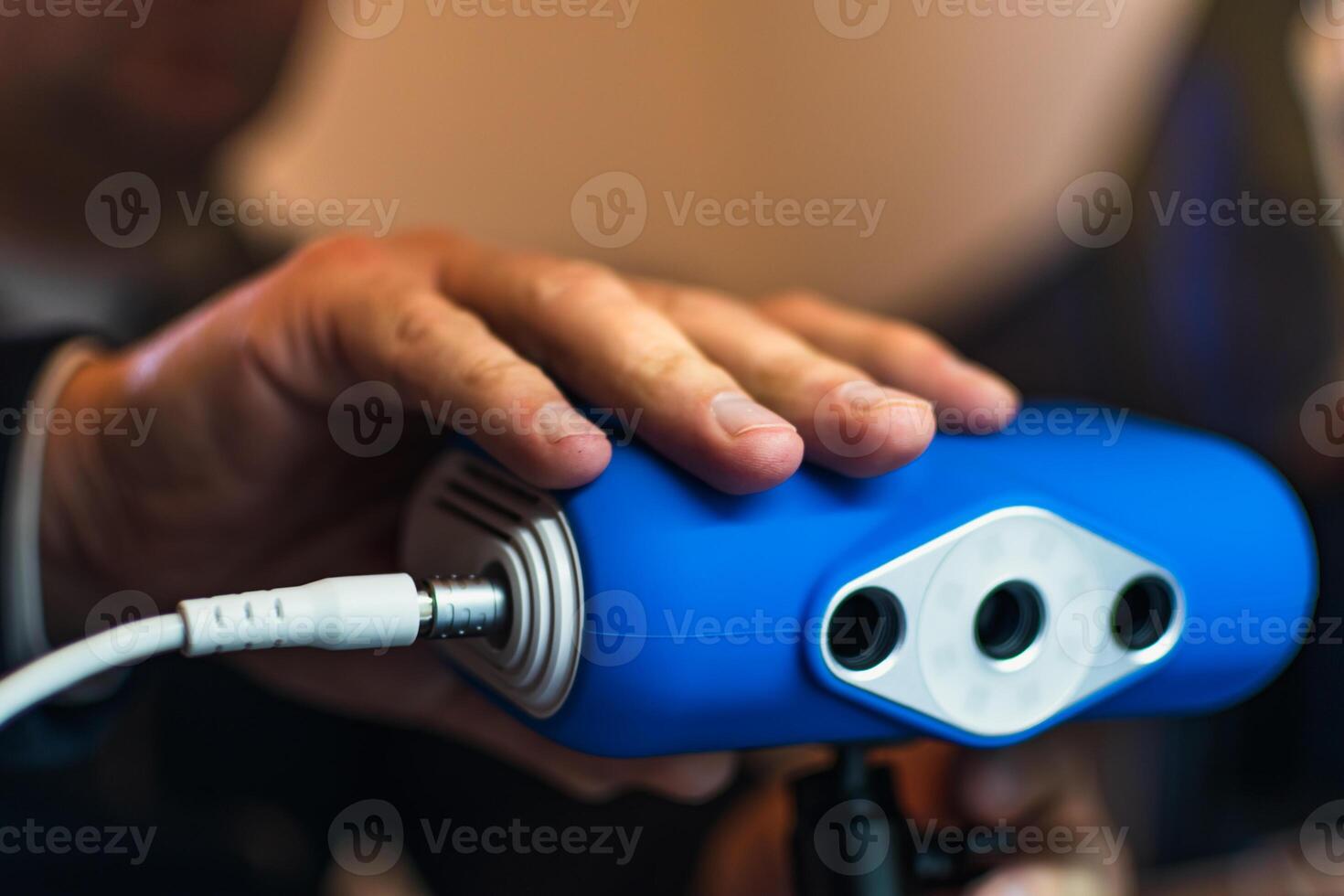 3d scanner to capture three dimensional objects in detail for 3d printing photo