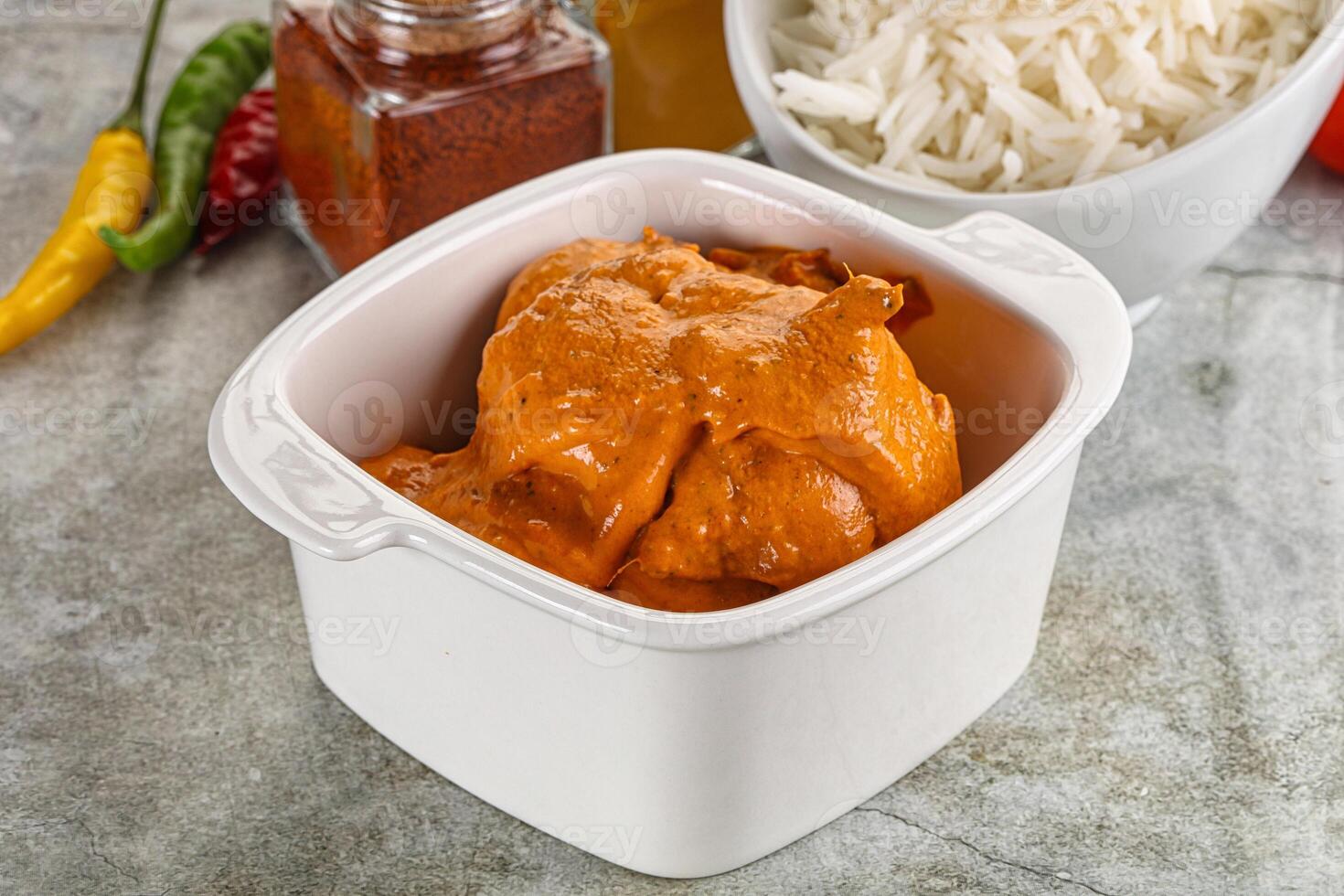 Indian cuisine - chicken butter masala photo