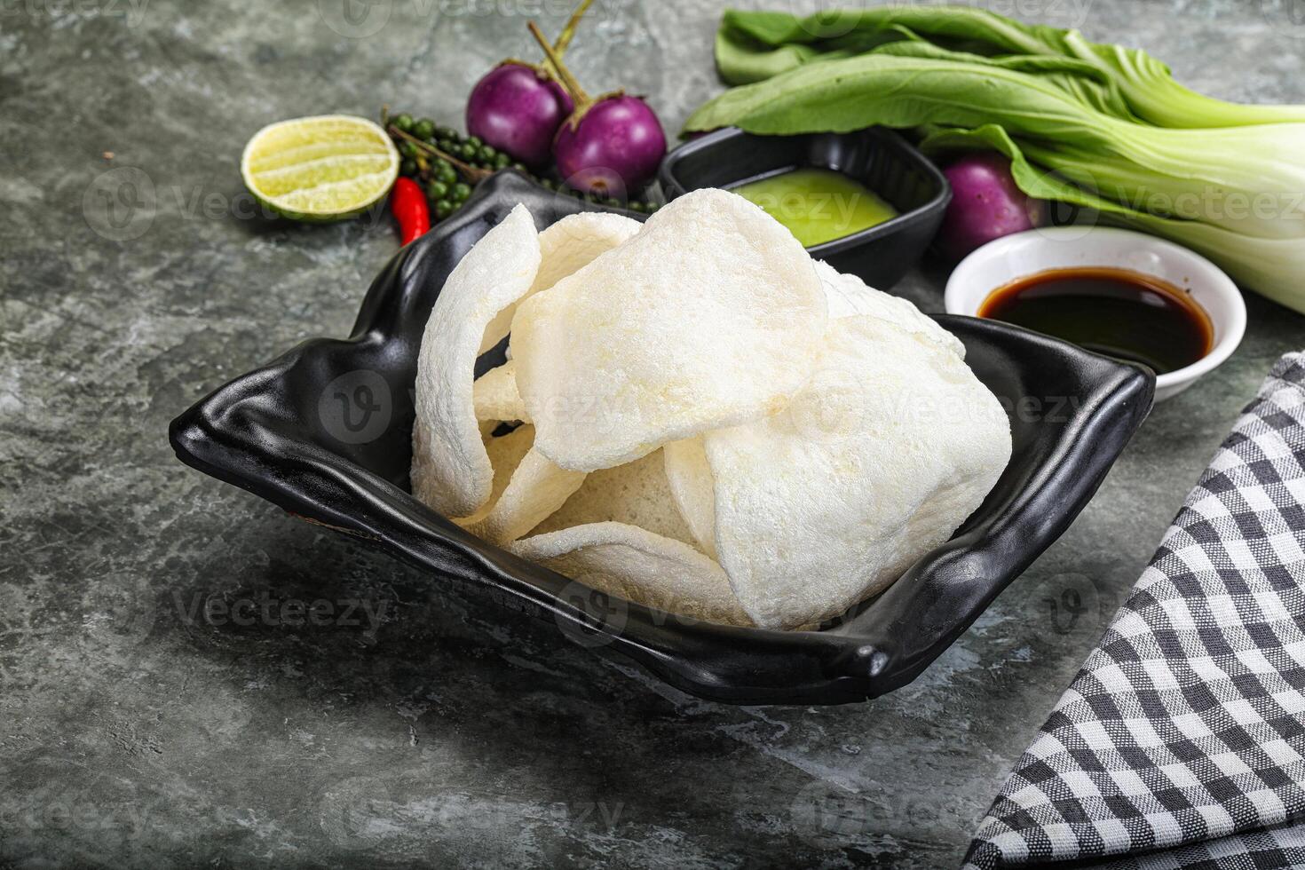 Vietnamese starter appetizer Crab chips 40167696 Stock Photo at Vecteezy