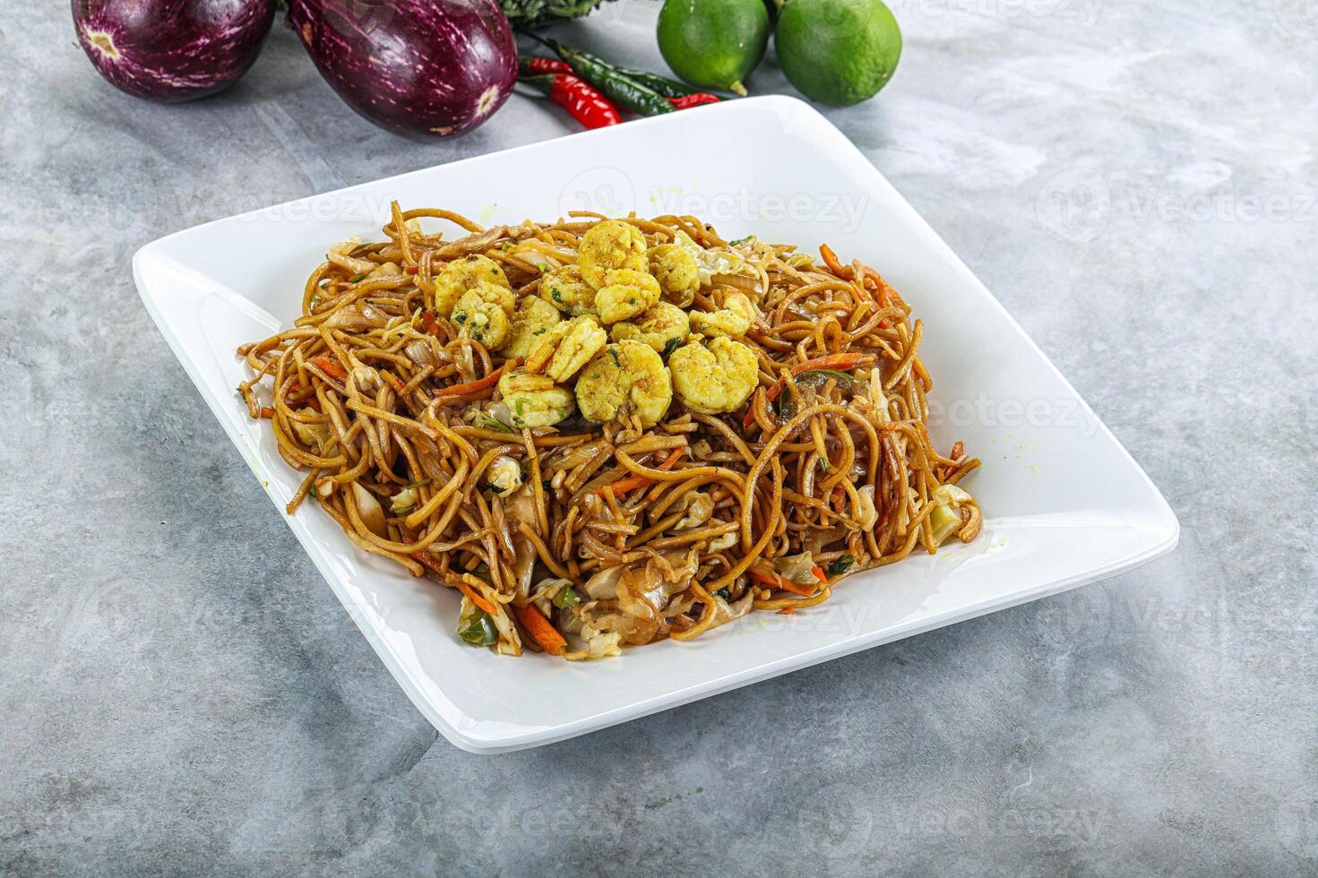 Stir fried noodles with prawn photo