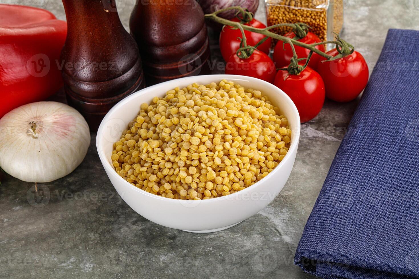 Dry ptitim heap in the bowl photo
