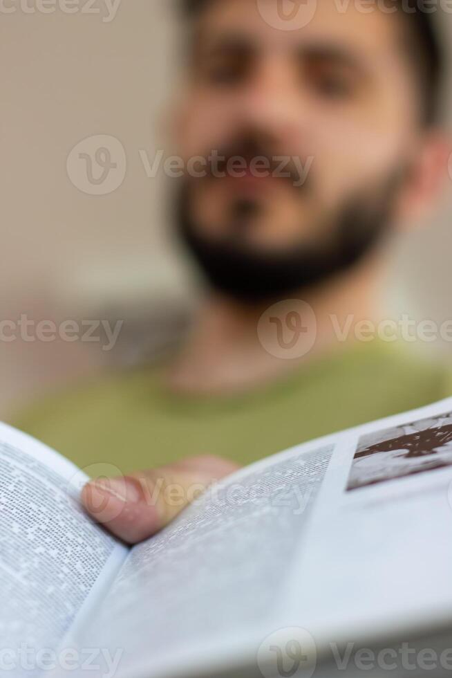 retrato de un joven homosexual, resumen retrato de joven hombre foto